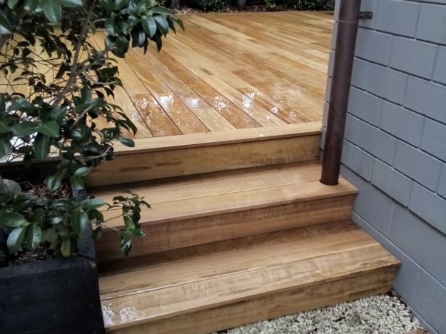 Vitex deck Remuera