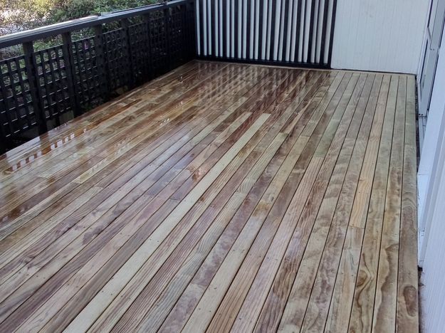 Pine deck, Mt Eden